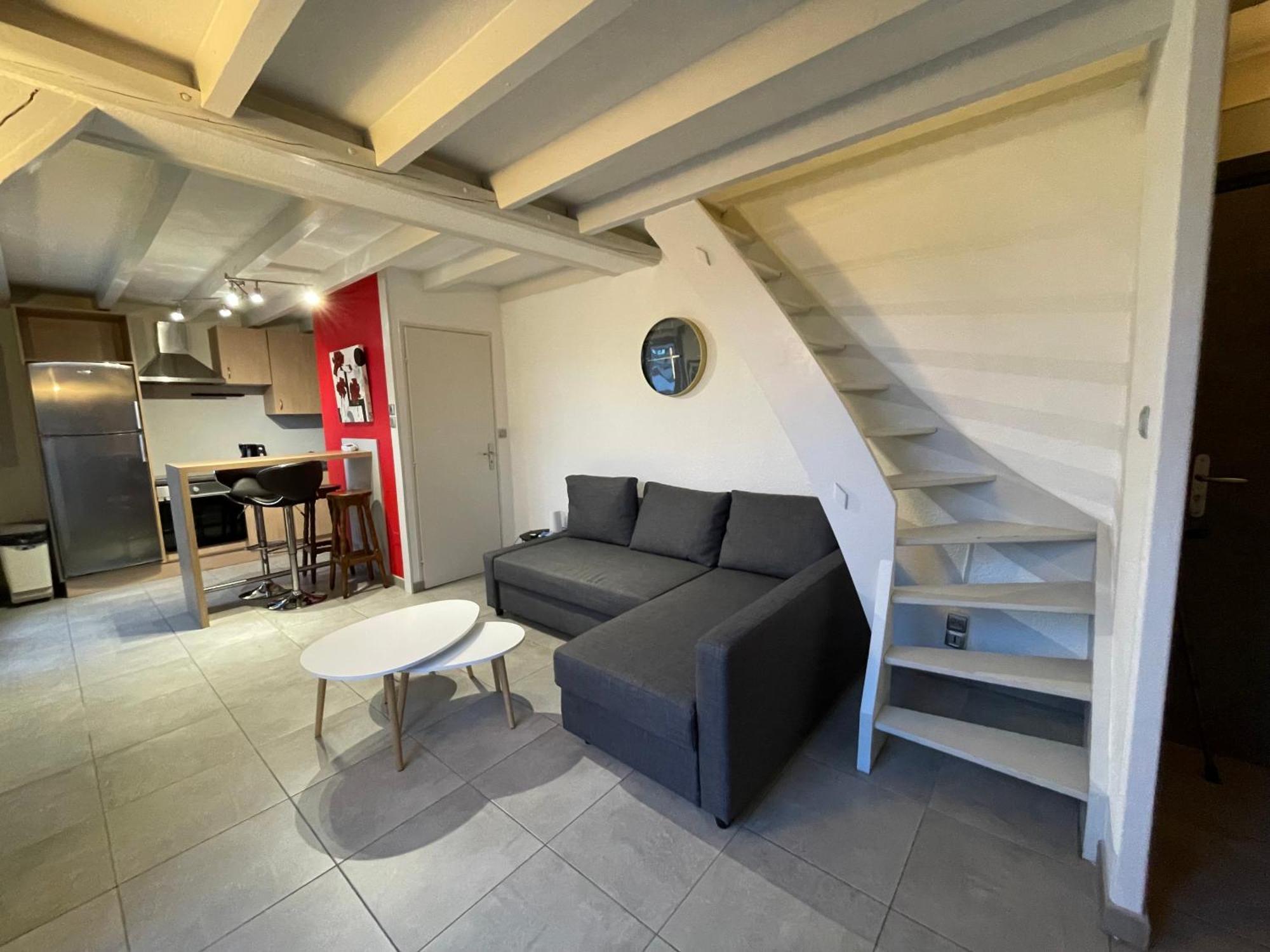 Fathala - Appartement Lumineux En Dernier Etage - Face A La Gare Routiere Sarrebourg Luaran gambar